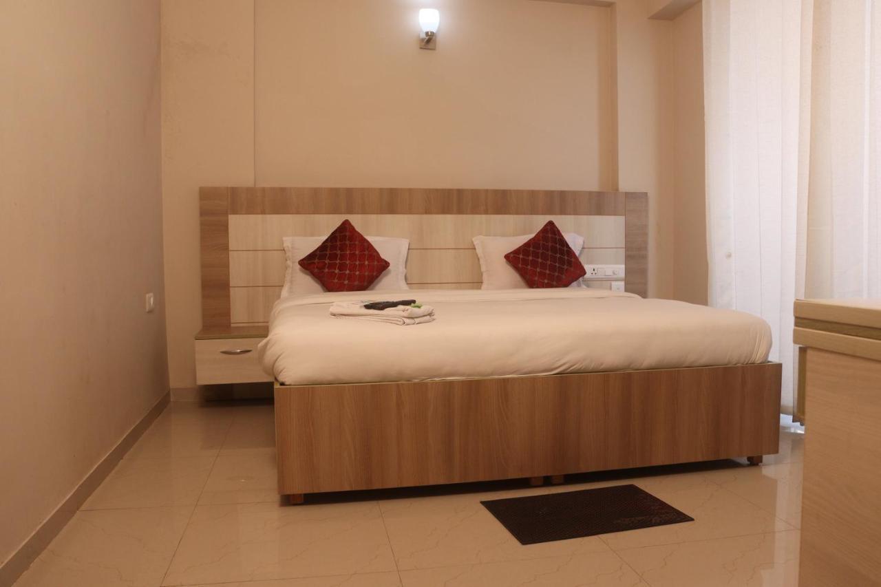 Shridham Holiday Вриндавана Экстерьер фото